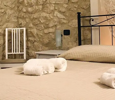 Alloggio per agriturismo Tenuta Lanza Il Mulino Acquaviva Platani